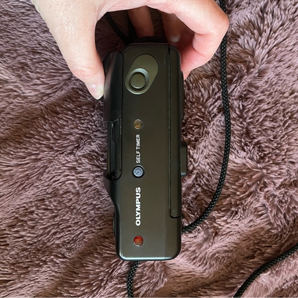 Olympus Infinity S 35mm f3.5 Point & Shoot 35mm Film Camera - Picture 4 of 7